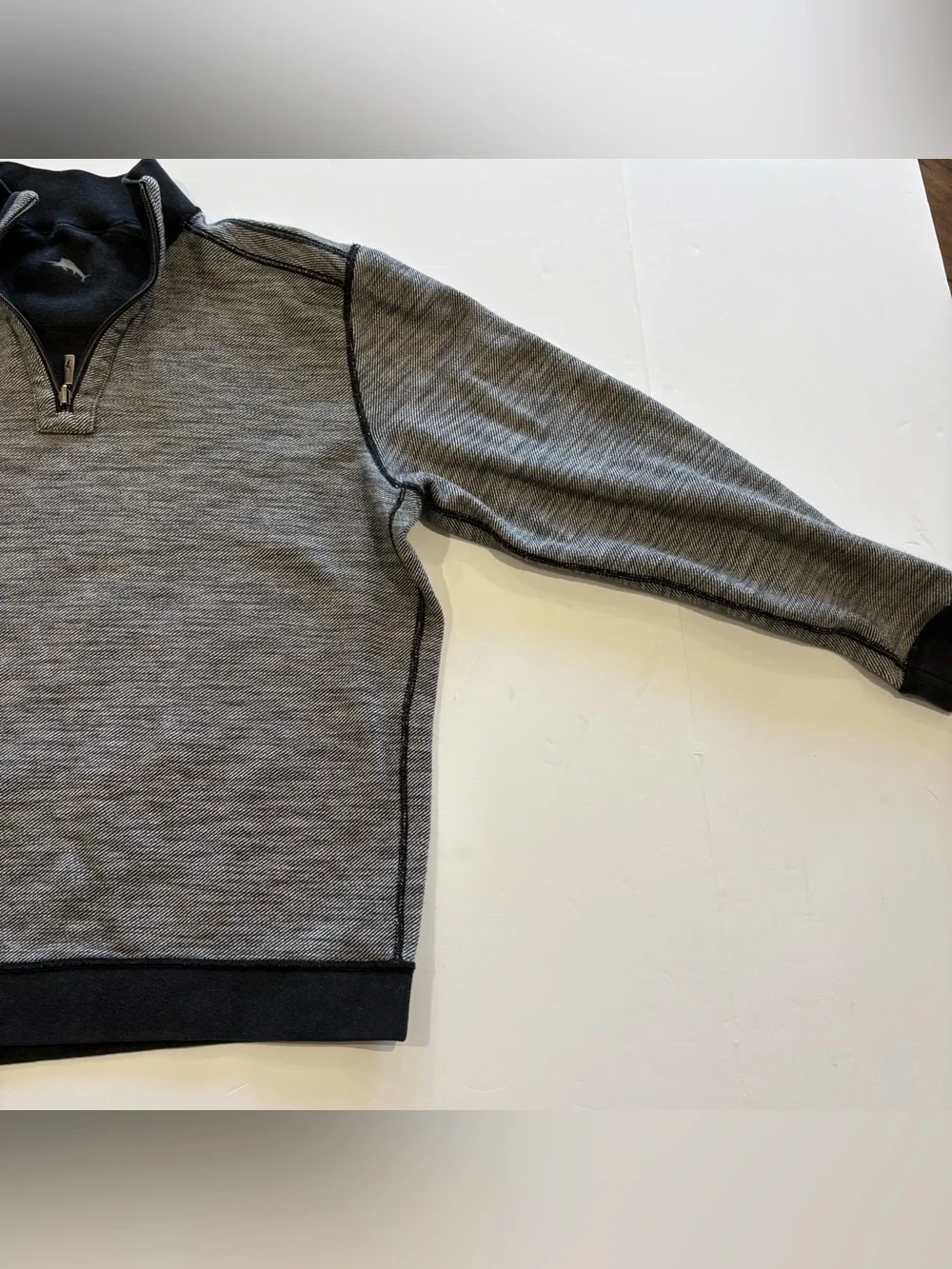 Tommy Bahama Men’s Reversible Quarter Zip Pullover Gray Black L Approx